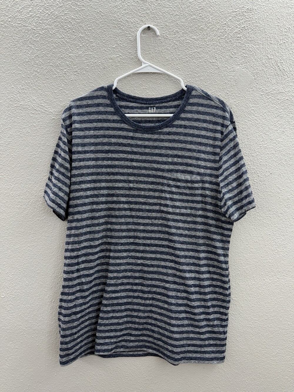 Gap Mens Shirt Size Large Gray Blue Stripped Short Sleeve Pocket Tee